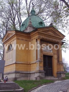hrobka rodiny Herritzovcov na katolíckom cintoríne (projektoval budapeštiansky architekt Miklós Ybl)